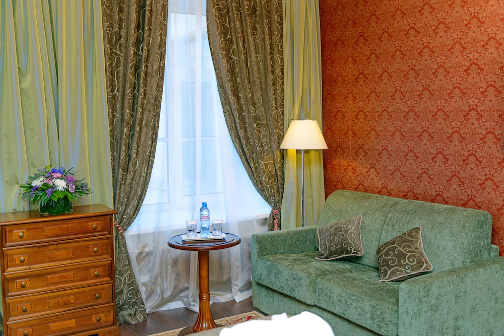 Petr Hotel