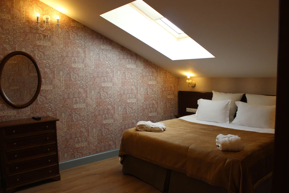 Petr Hotel
