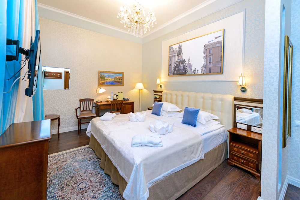 Petr Hotel