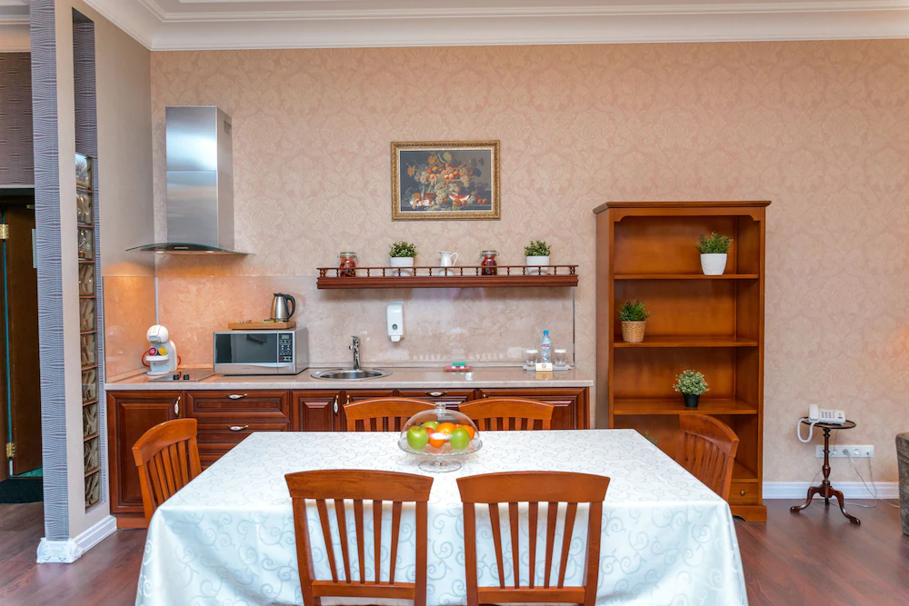Petr Hotel