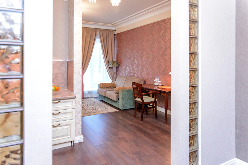 Petr Hotel