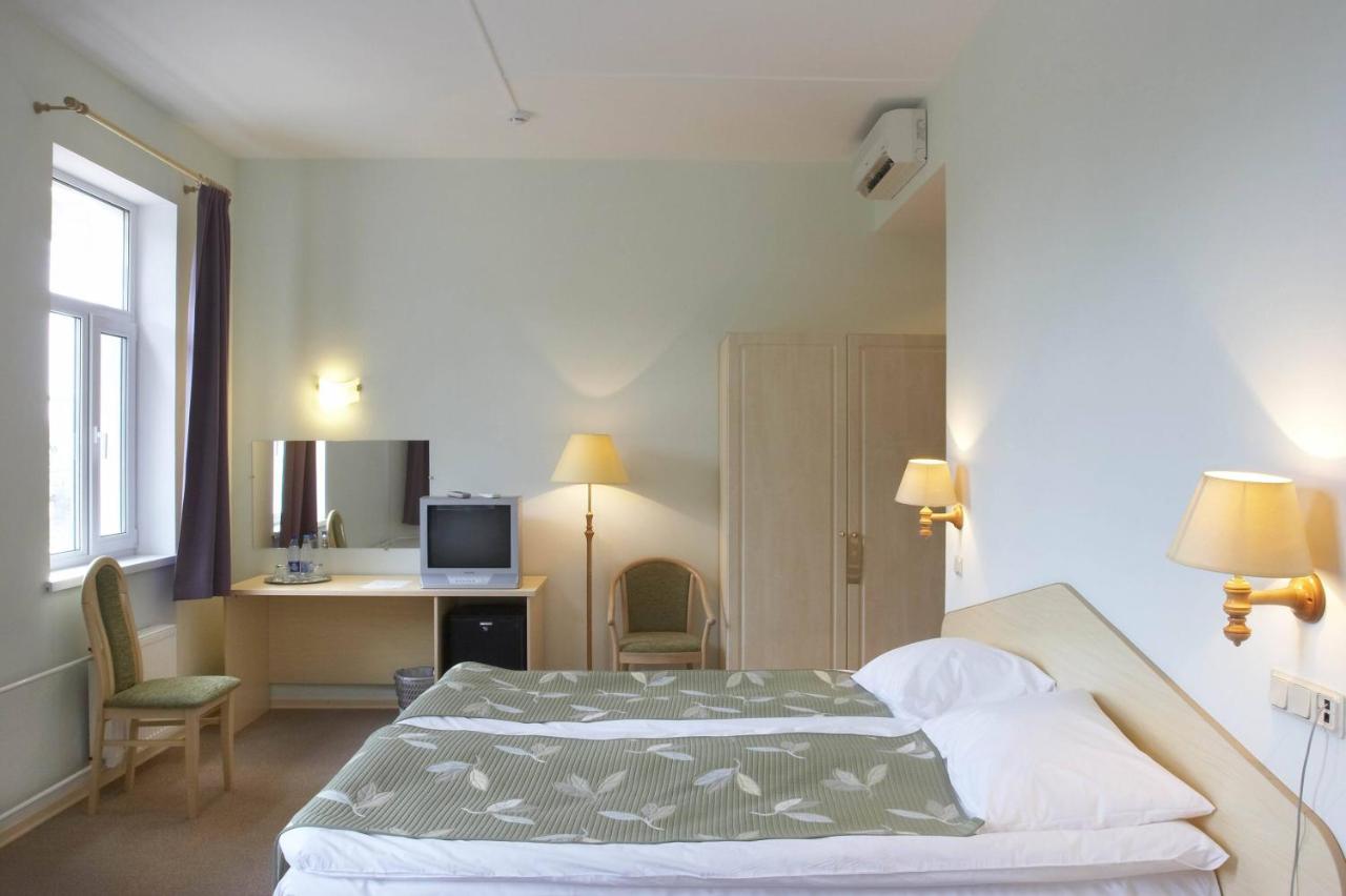 Petro Sport Hotel