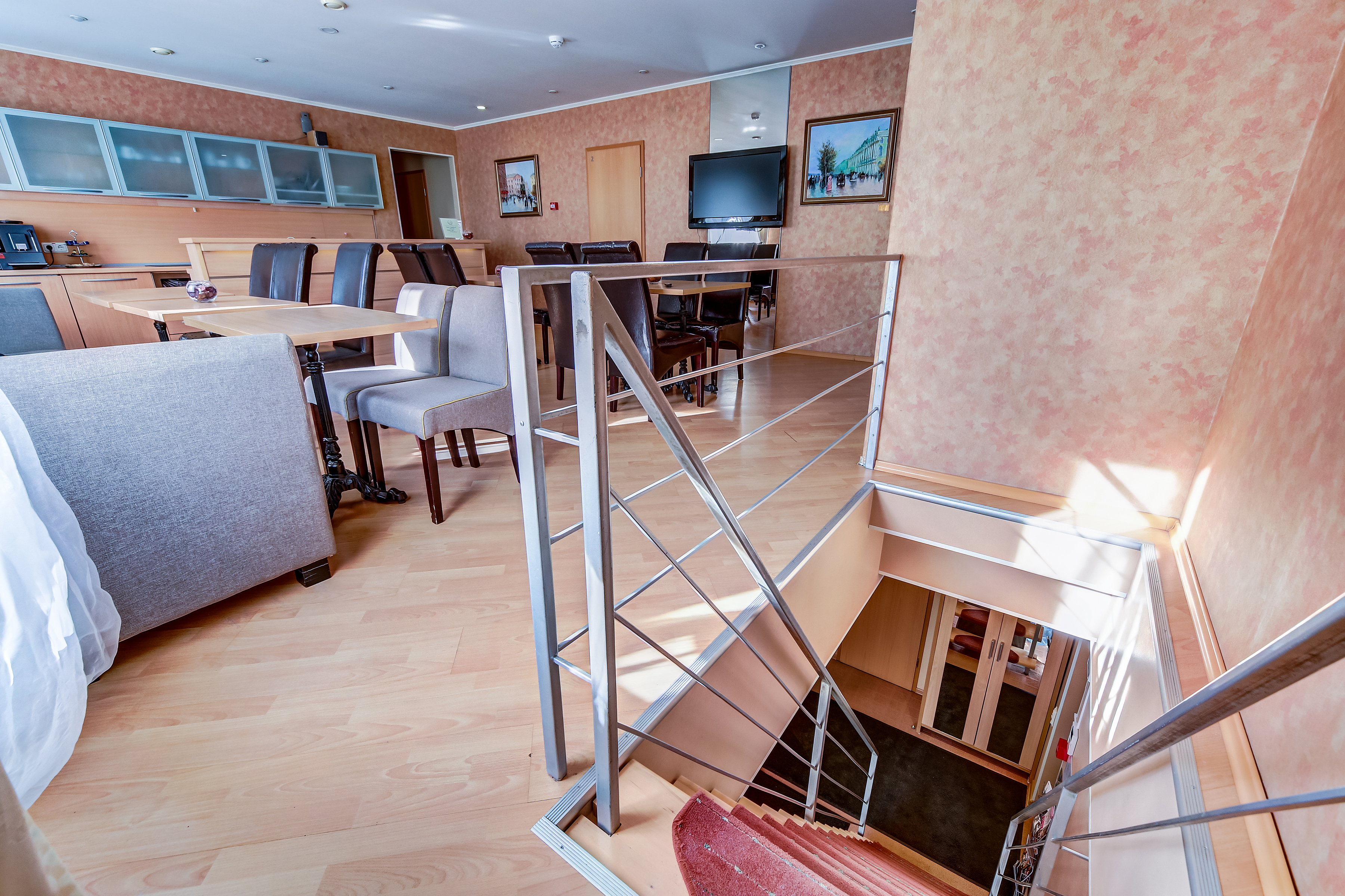 Polikoff Business Hotel