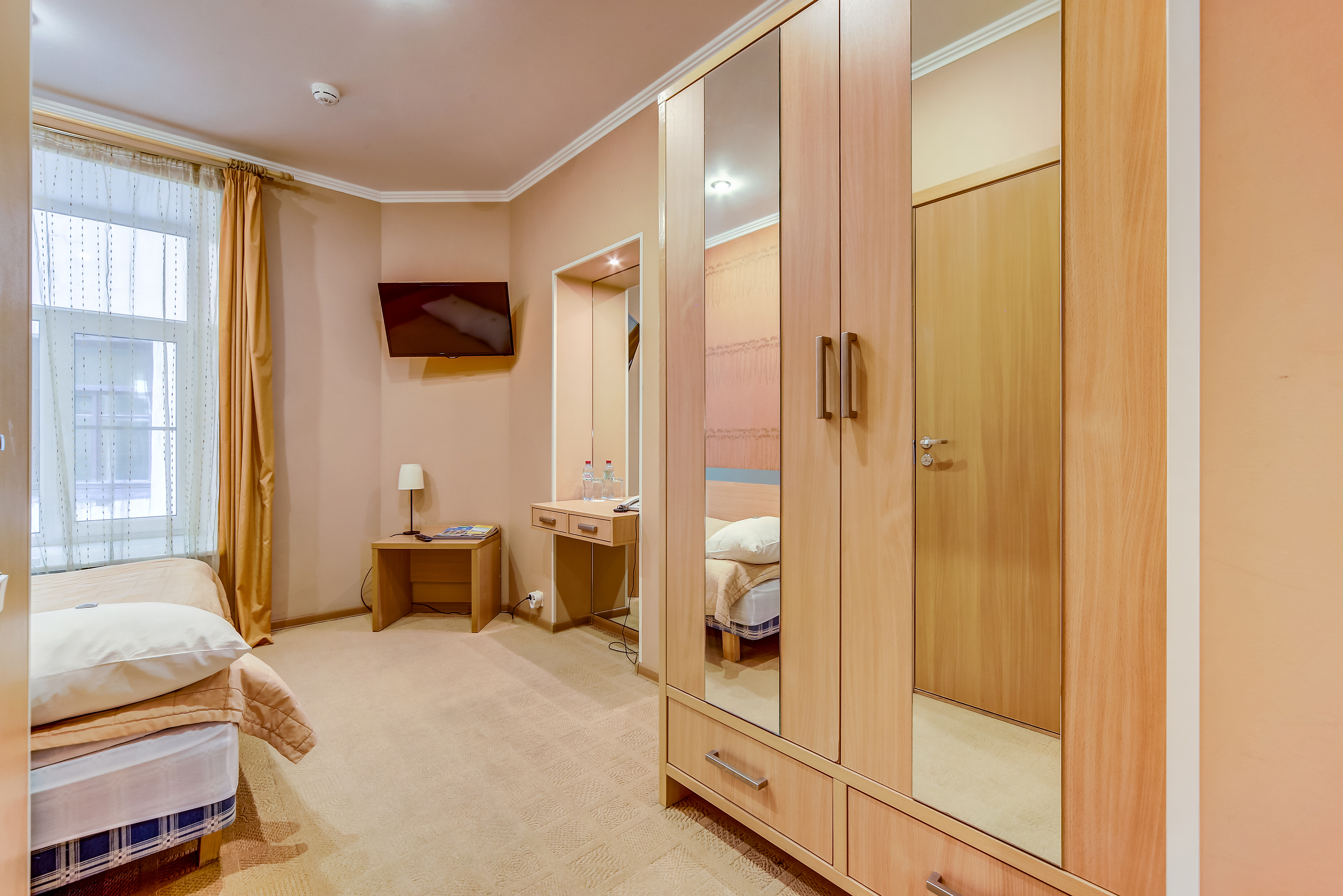 Polikoff Business Hotel