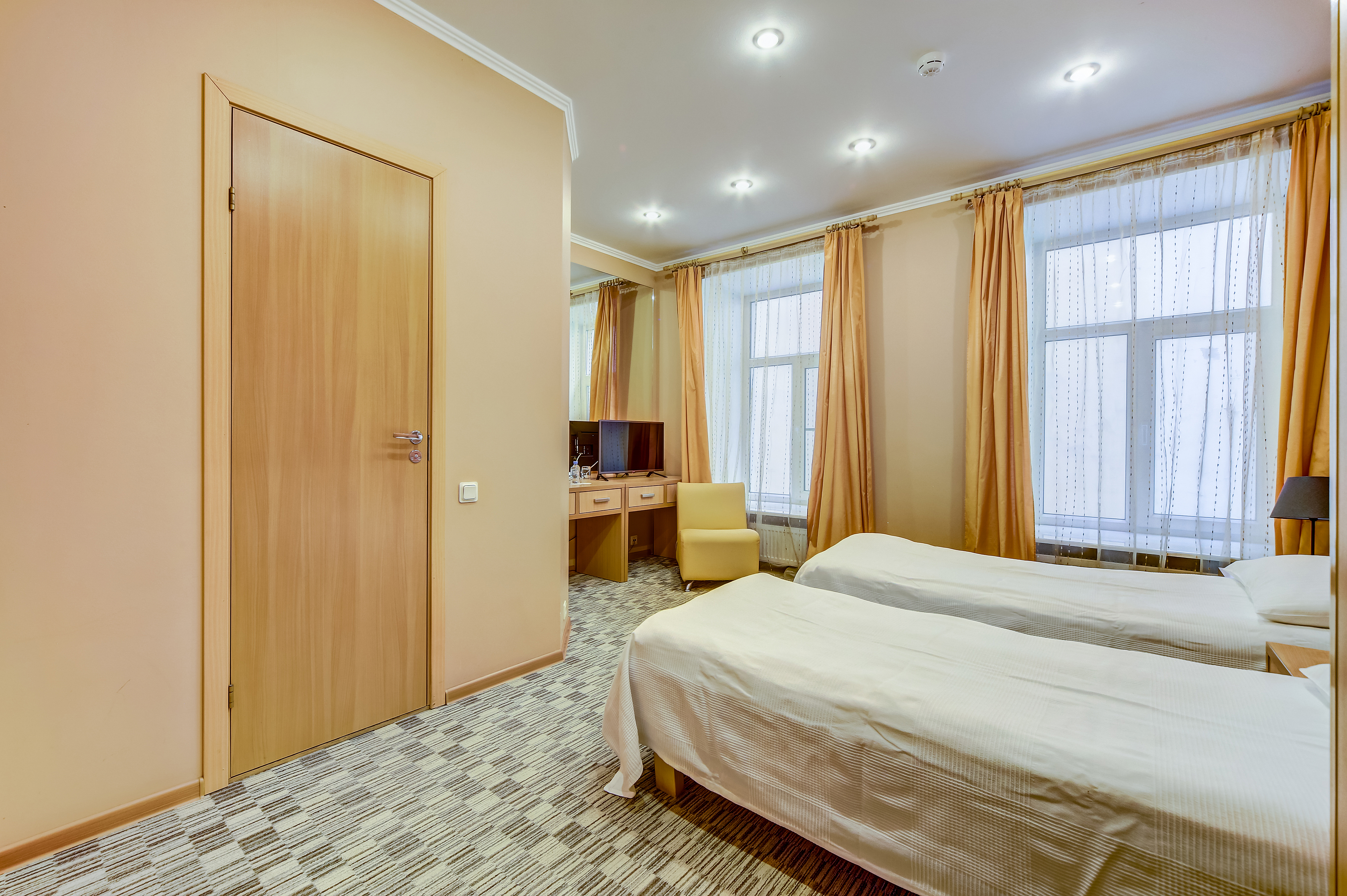 Polikoff Business Hotel