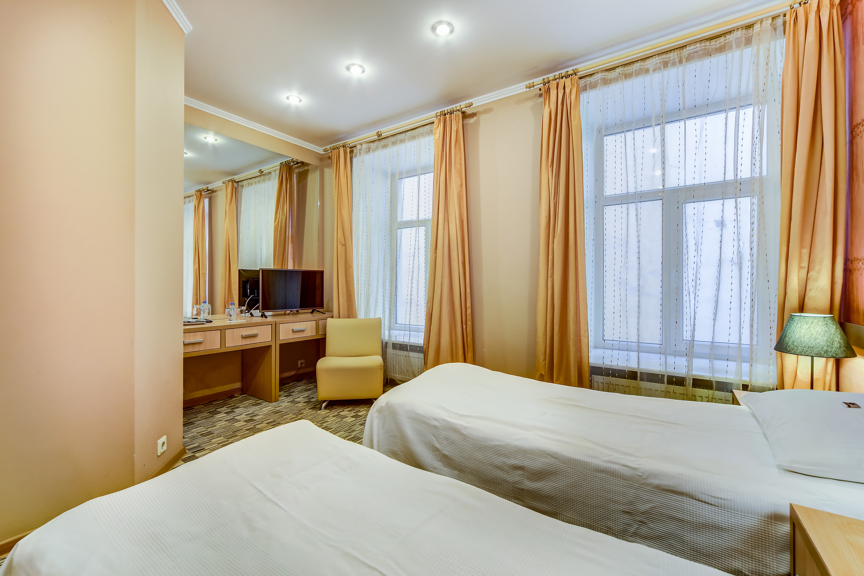 Polikoff Business Hotel