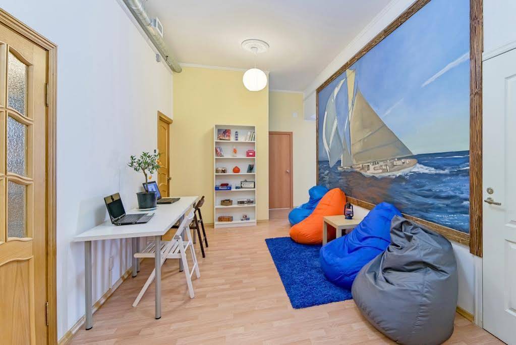 Port Hostel On Sennaya