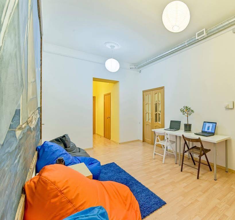 Port Hostel On Sennaya