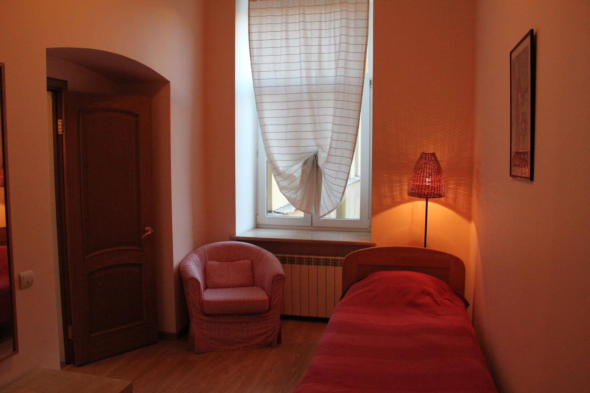 Randhouse Morskaya B&B