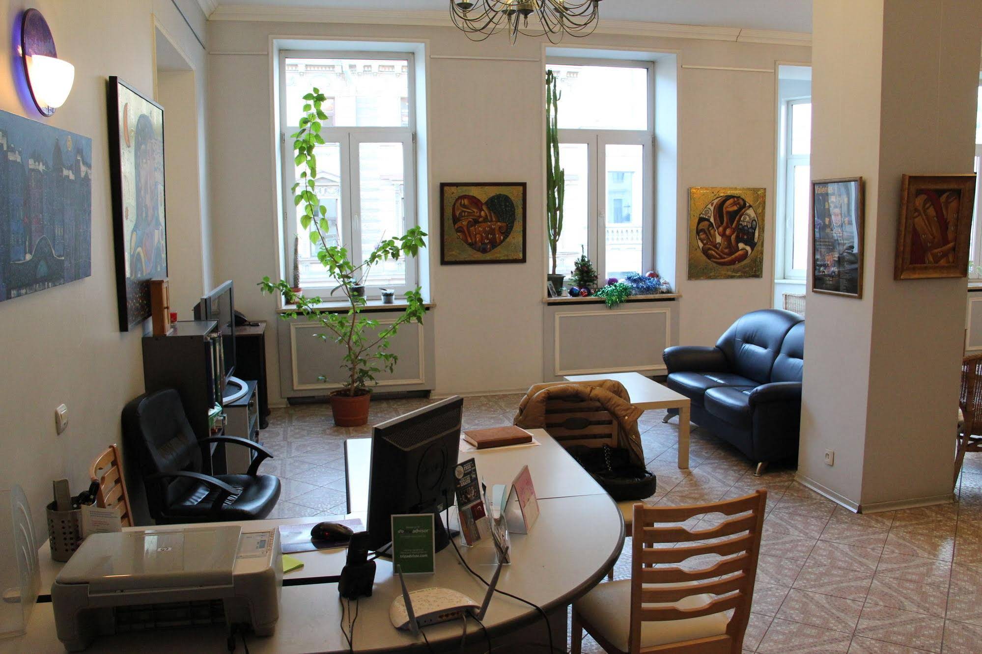 Randhouse Morskaya B&B