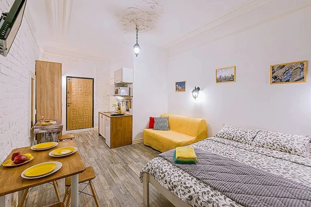 RentalSPb old city on Nevsky