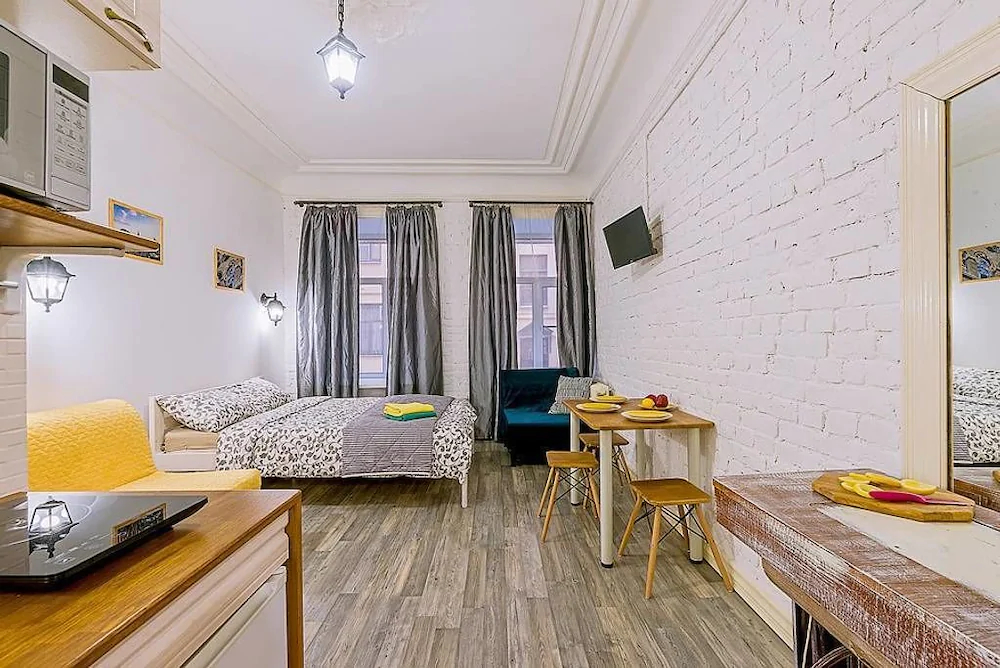 RentalSPb old city on Nevsky