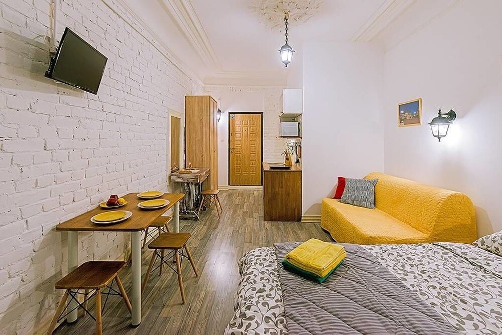 RentalSPb old city on Nevsky