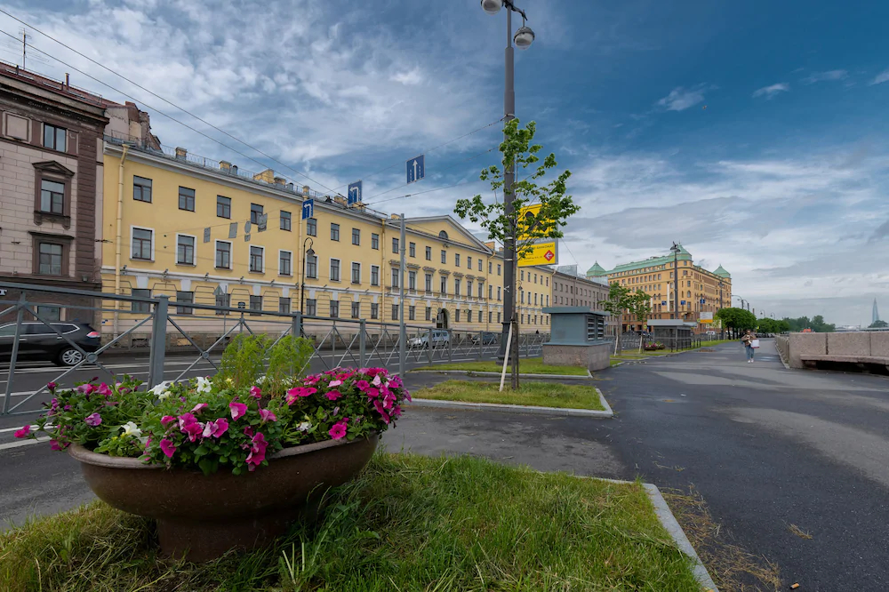 RentalSPb on Makarova embankment