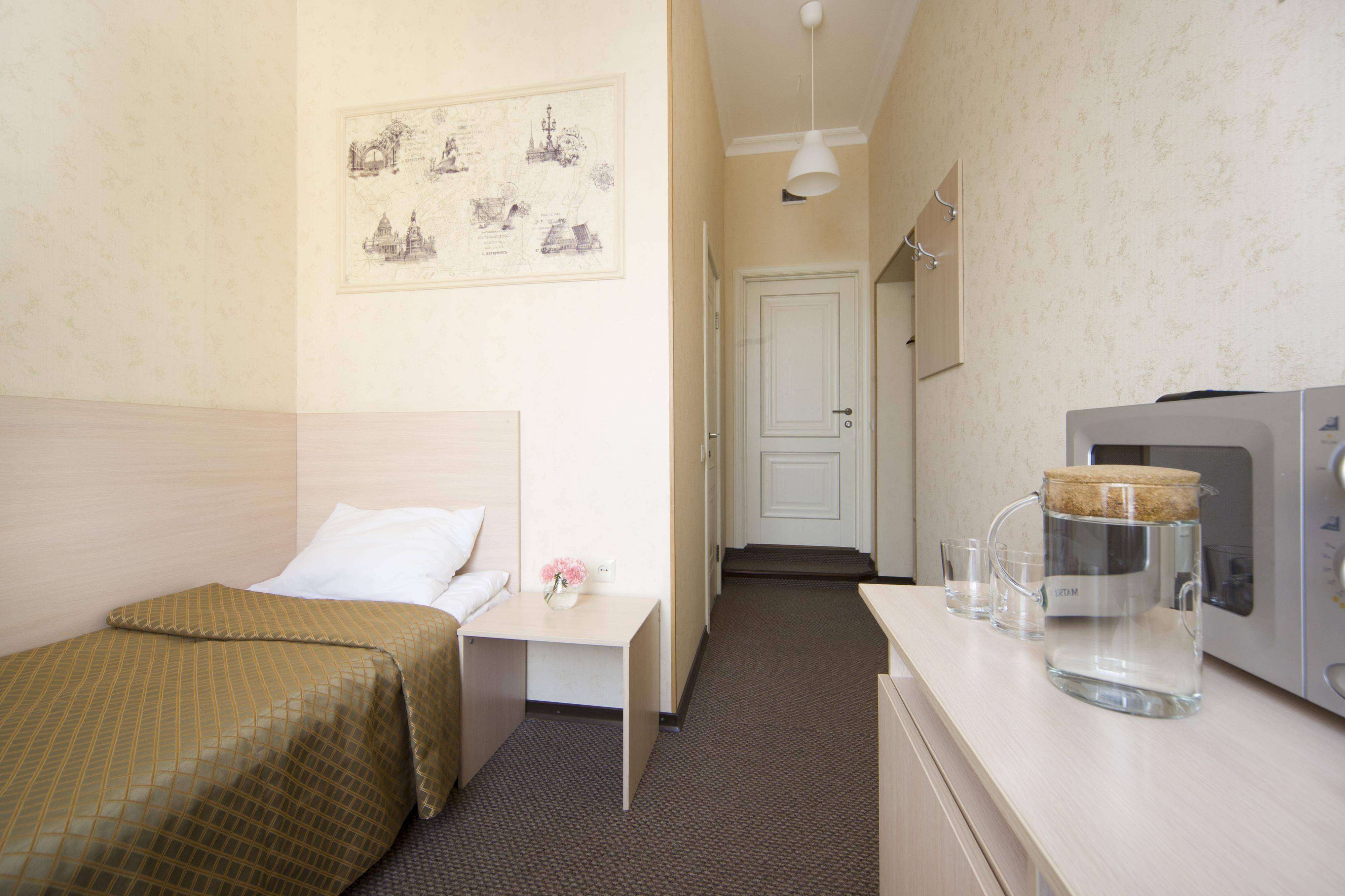 Rich Hotel