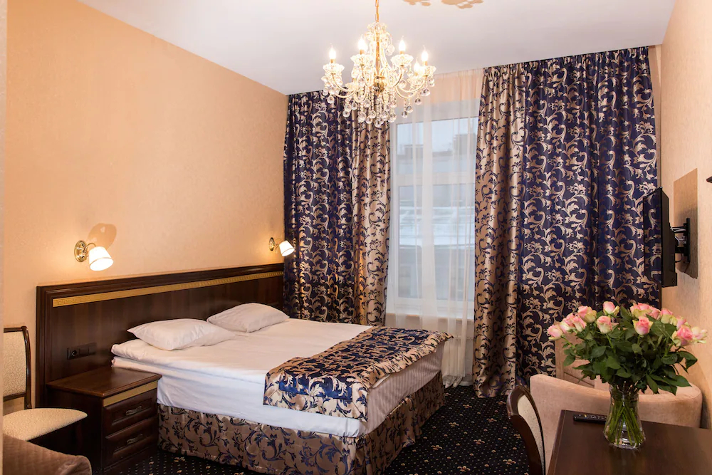 Sapphire Hotel
