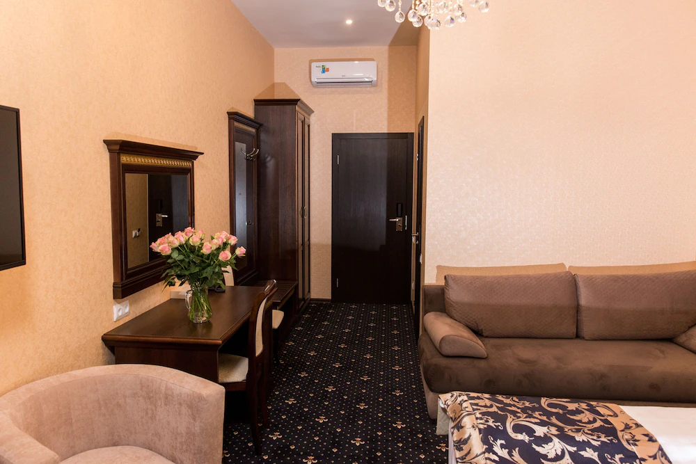 Sapphire Hotel