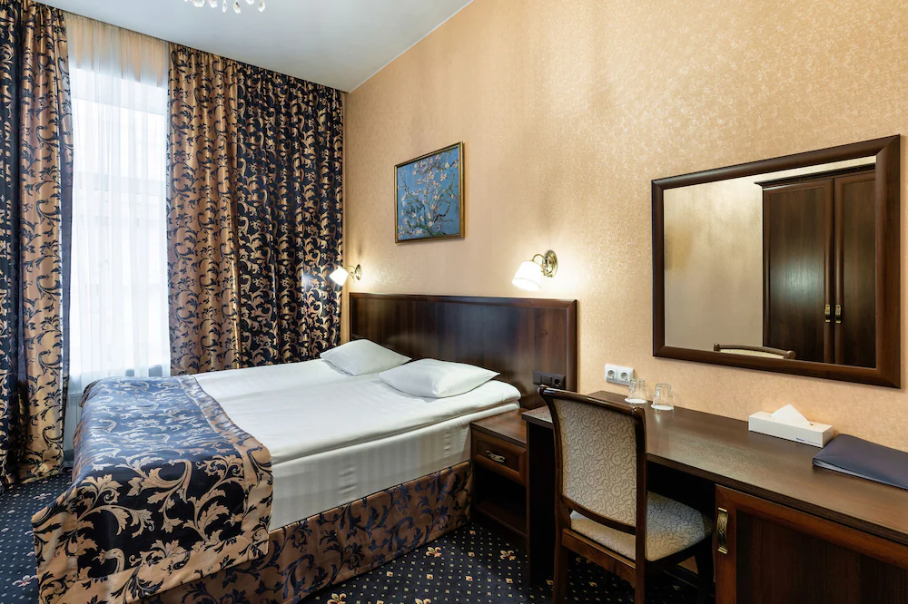 Sapphire Hotel
