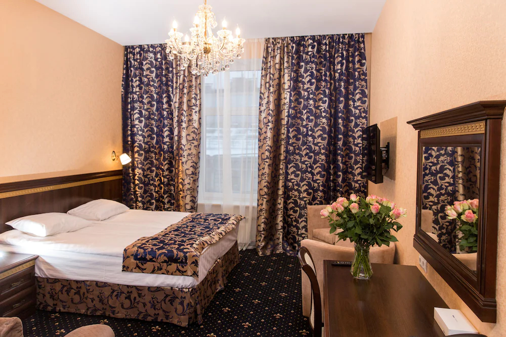 Sapphire Hotel