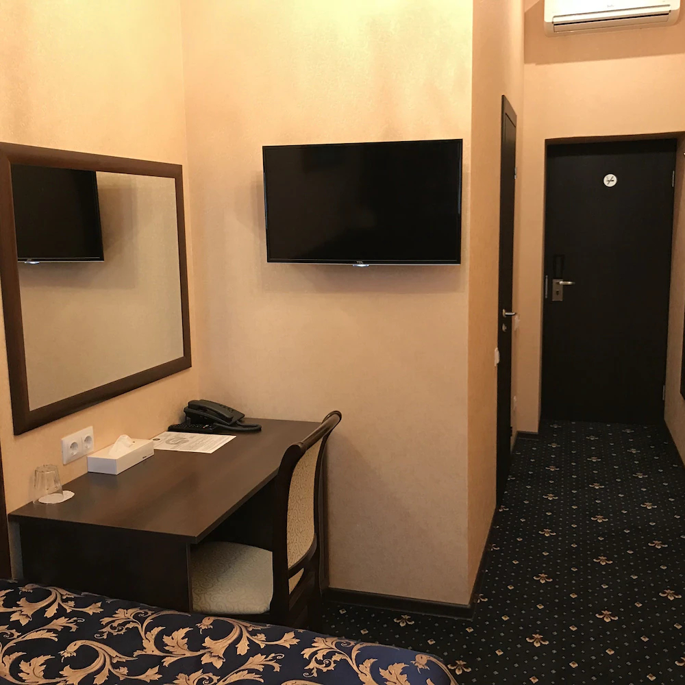 Sapphire Hotel