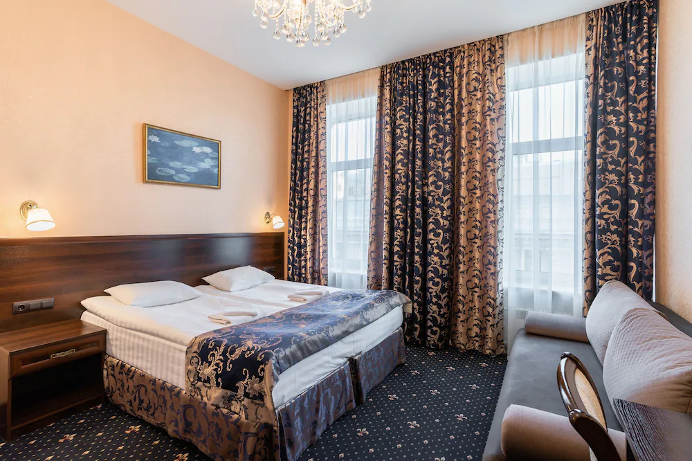 Sapphire Hotel
