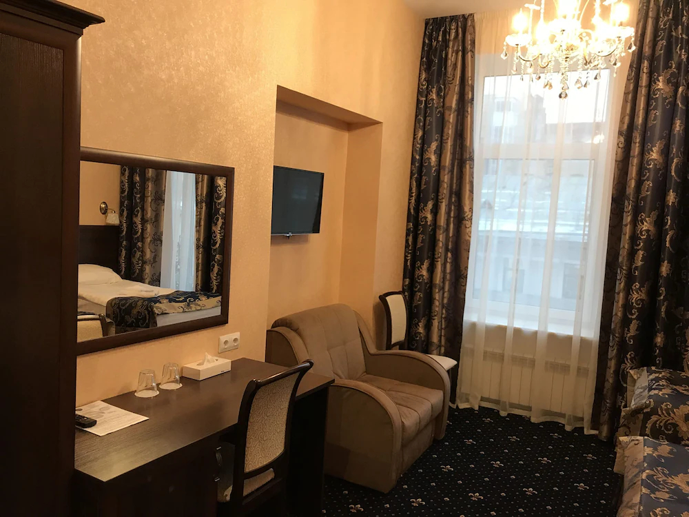 Sapphire Hotel