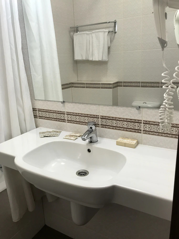 Sapphire Hotel