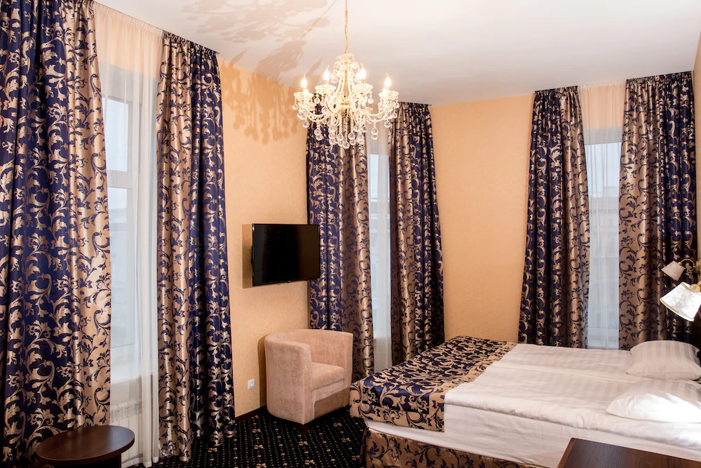 Sapphire Hotel