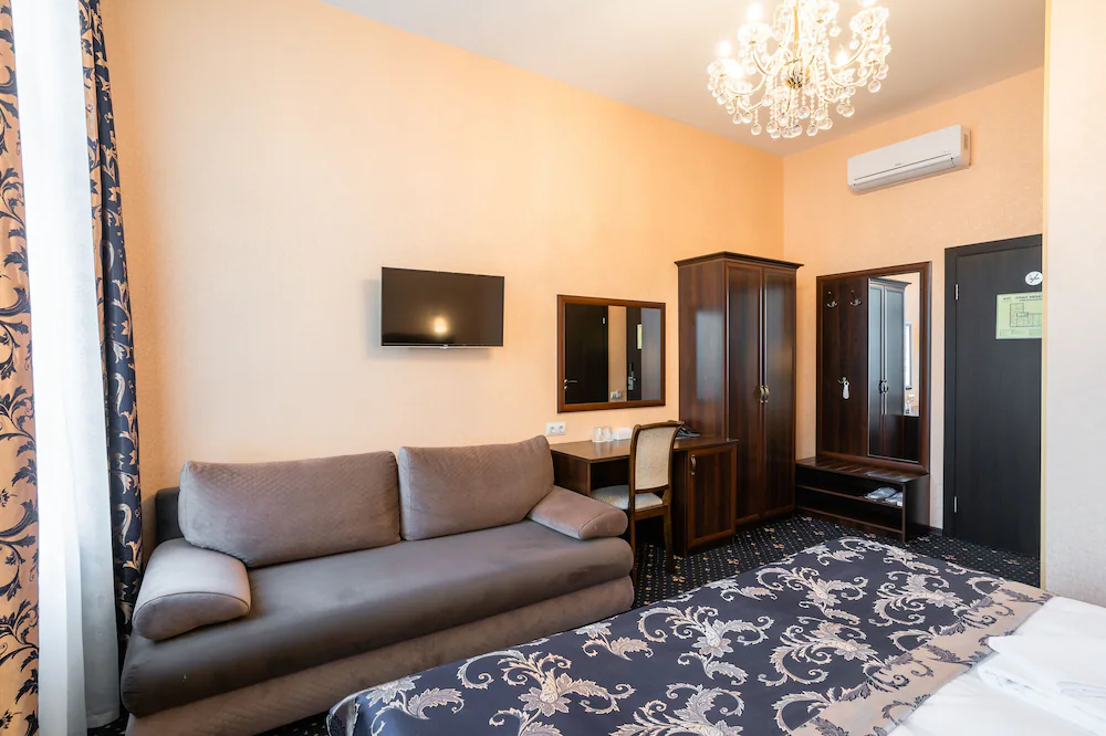 Sapphire Hotel