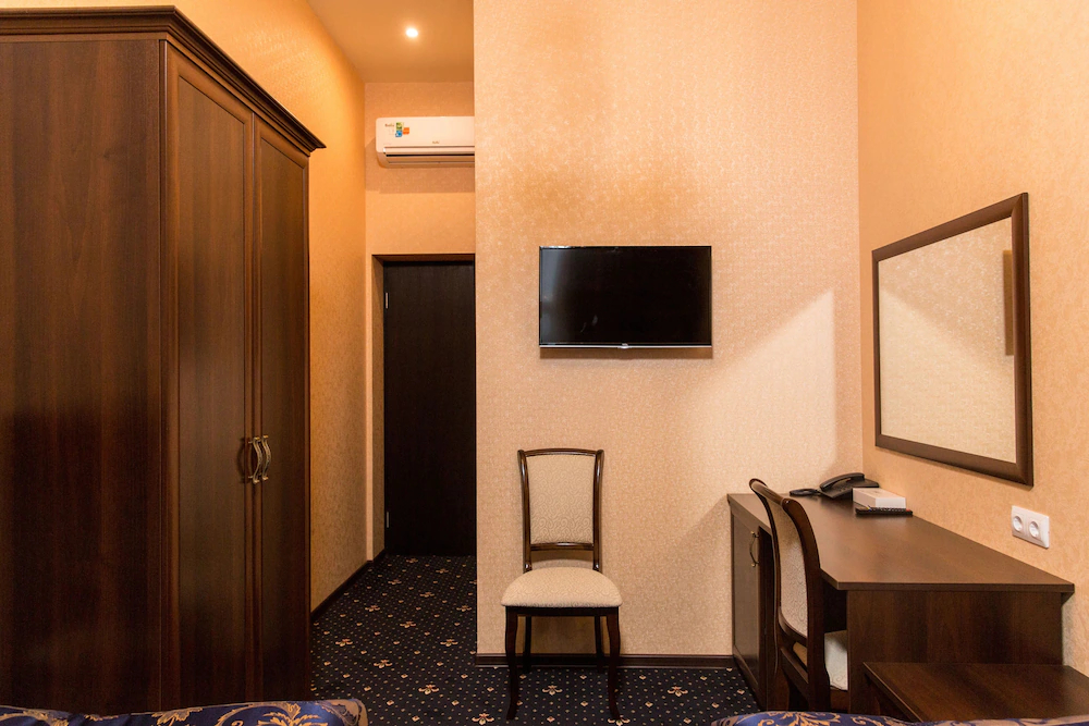 Sapphire Hotel