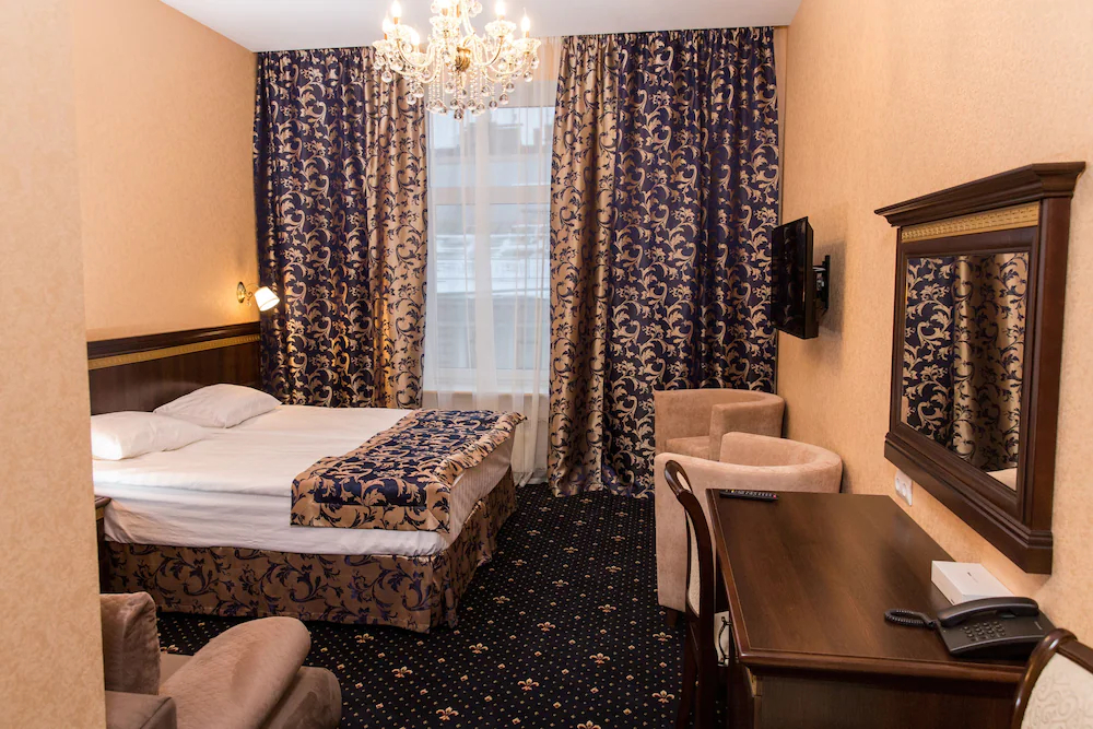 Sapphire Hotel