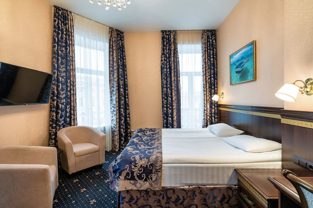 Sapphire Hotel