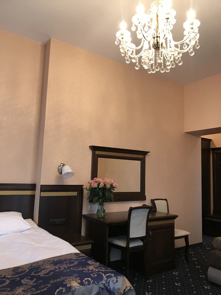 Sapphire Hotel