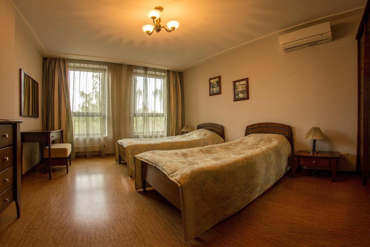 Sharf Hotel