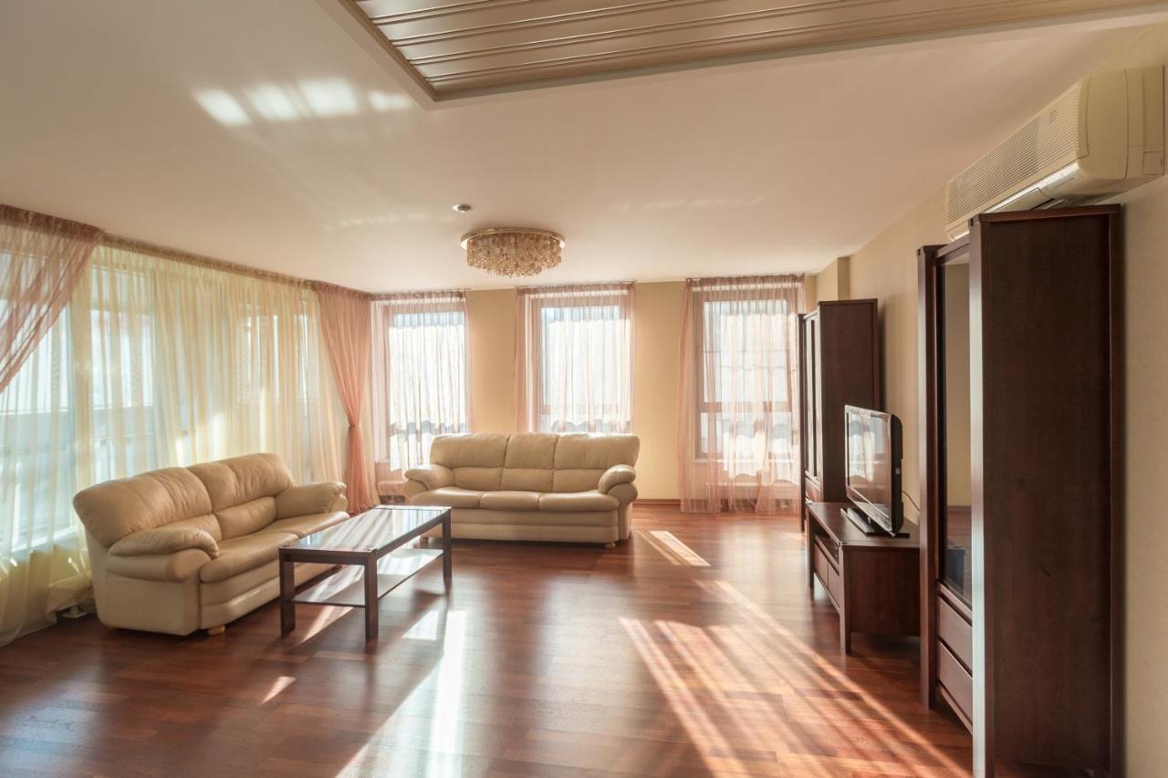 Sharf Hotel