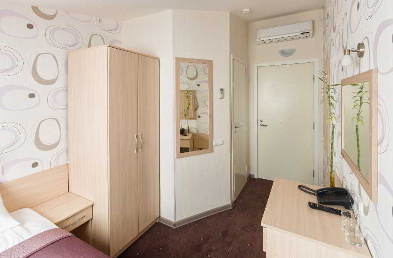 SkyHotel