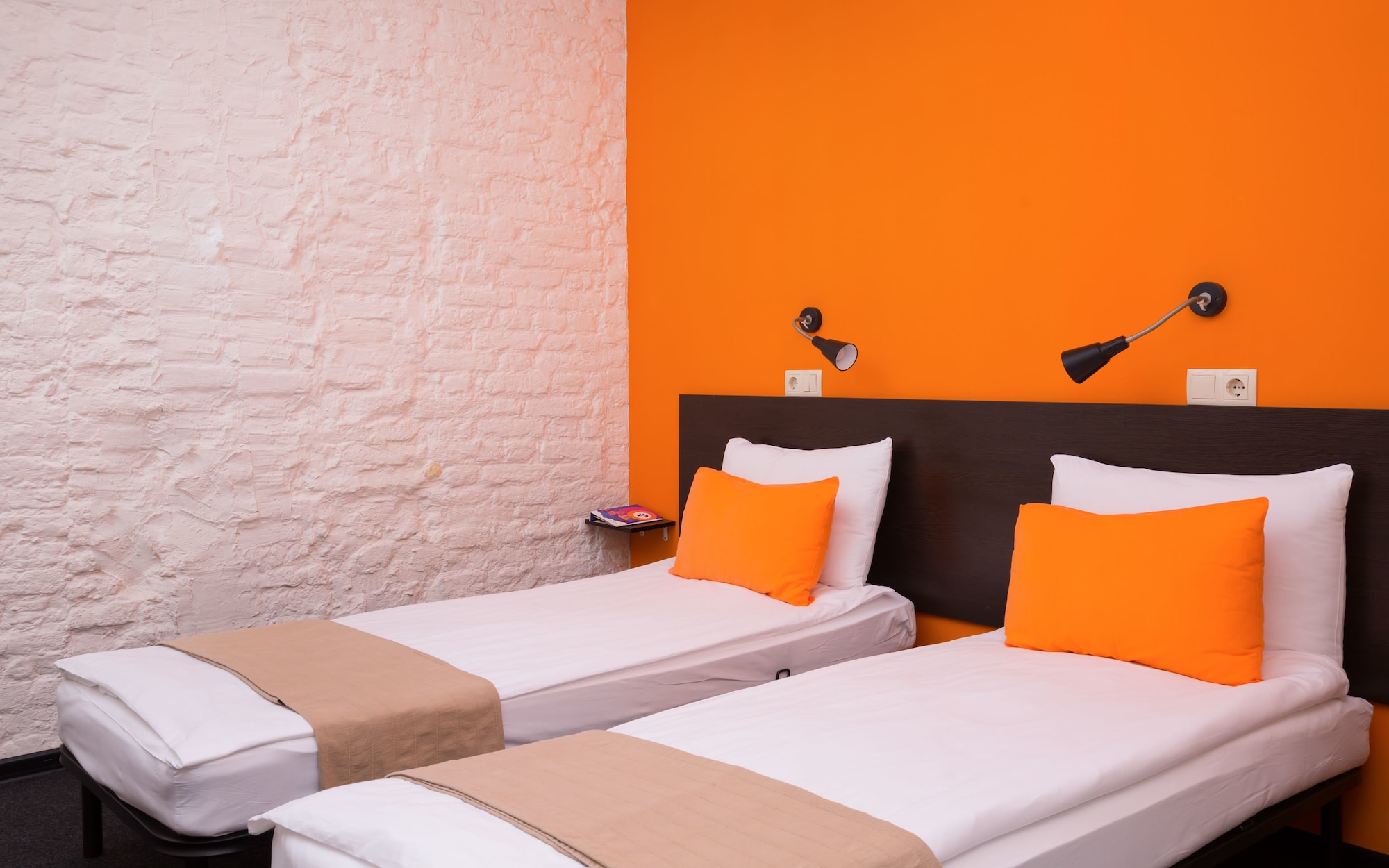 Station Hotel M19
