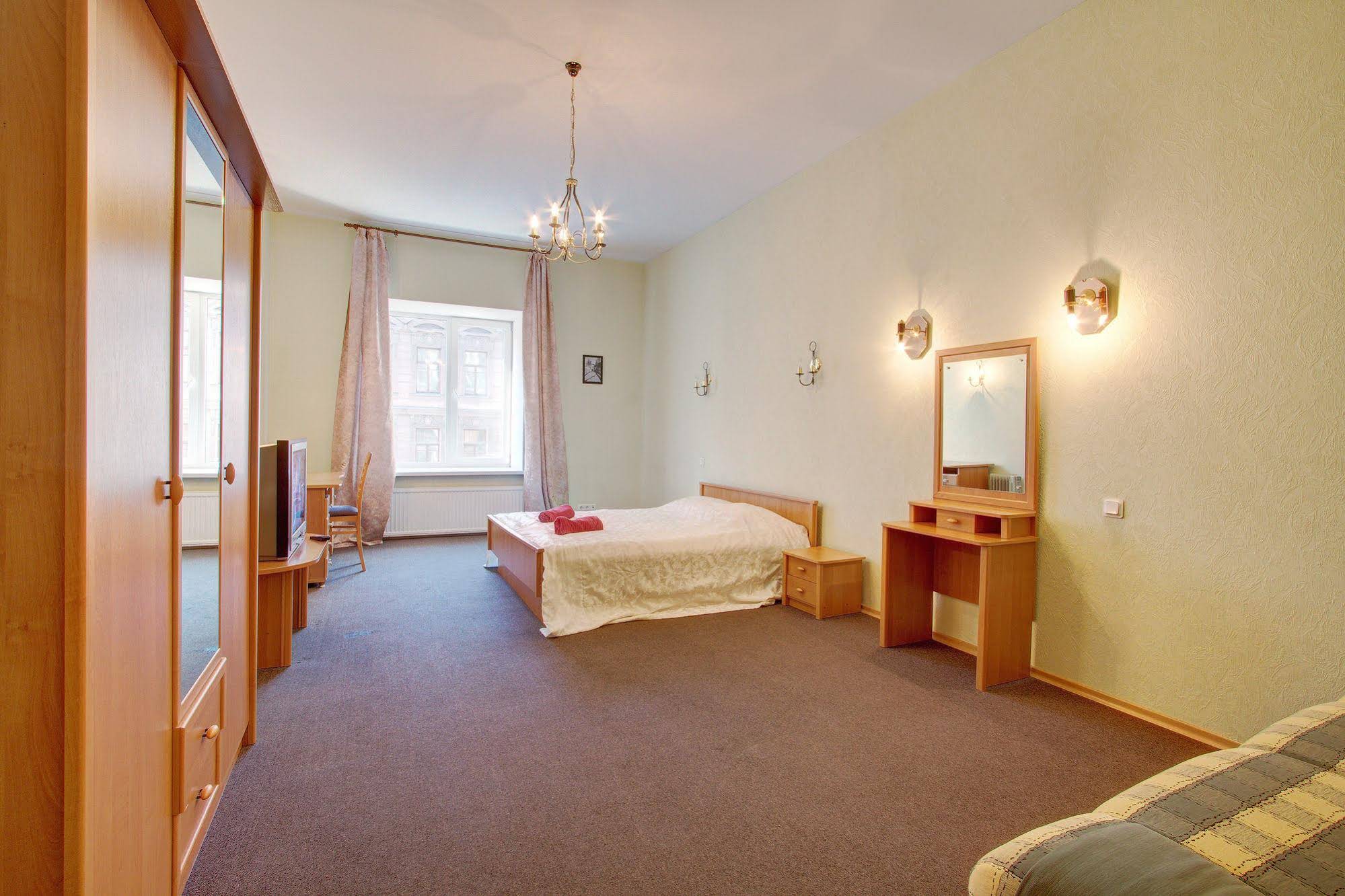 STN Apartments near Moscow Railway Station