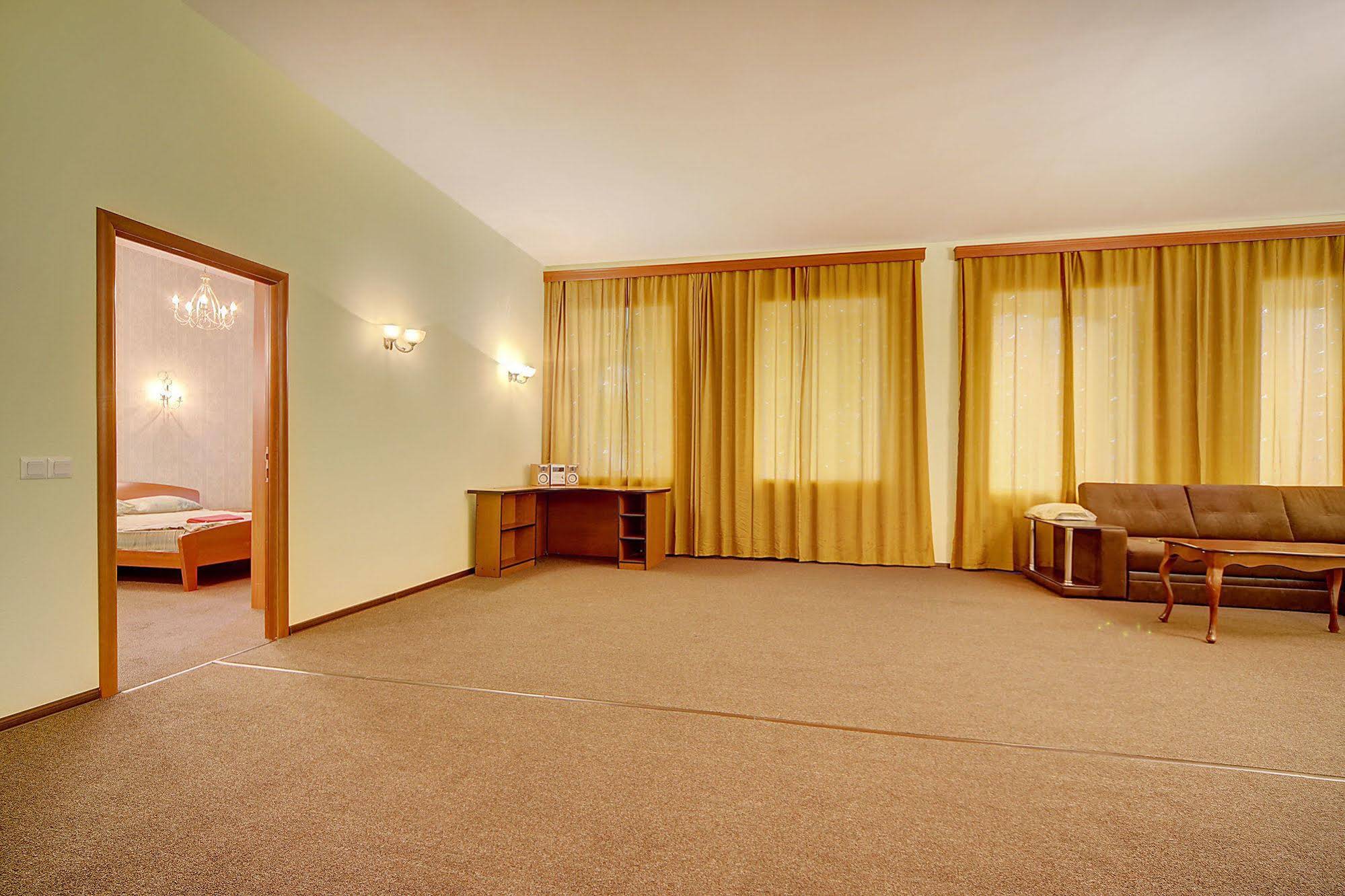 STN Apartments near Moscow Railway Station