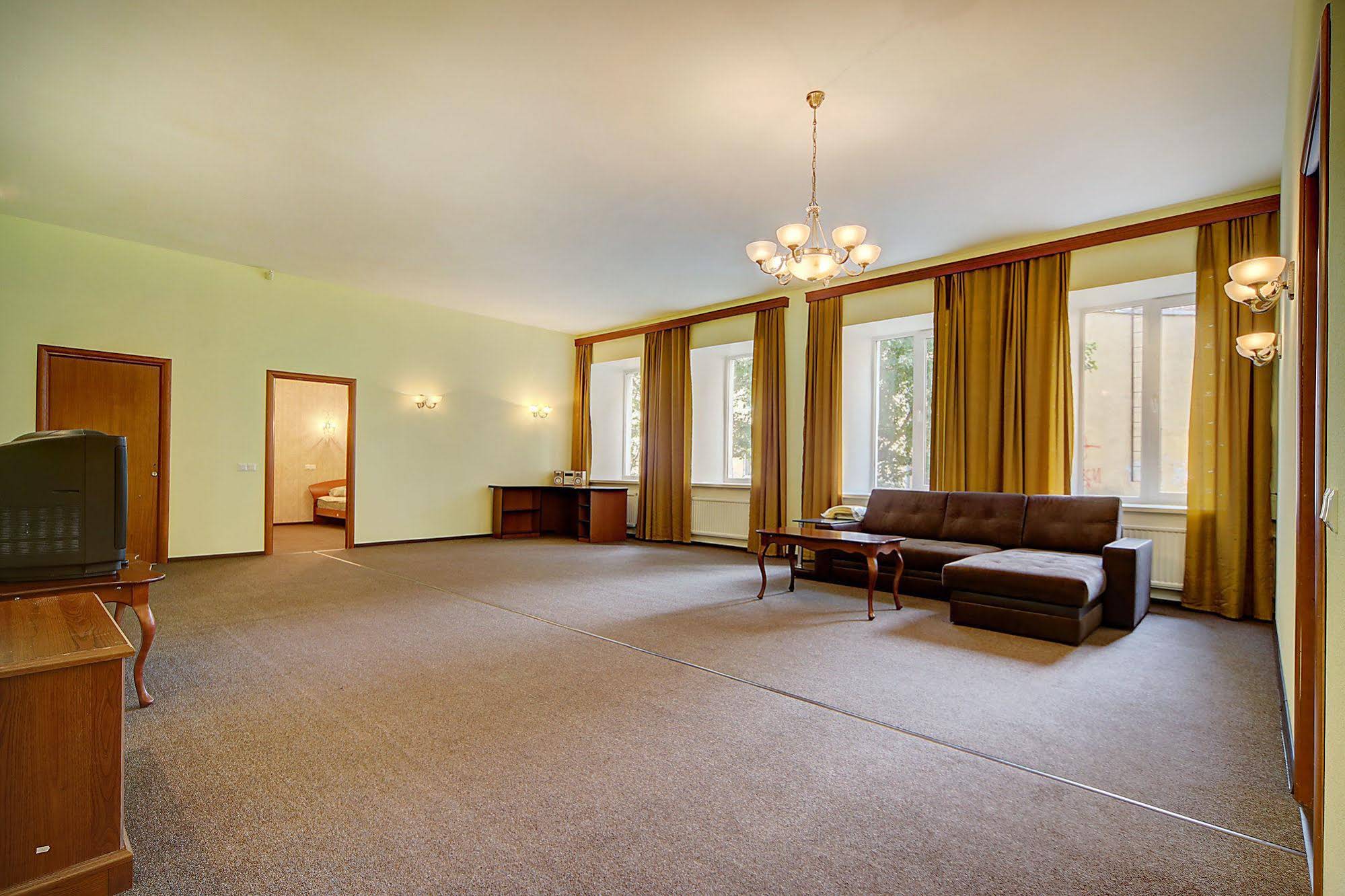 STN Apartments near Moscow Railway Station