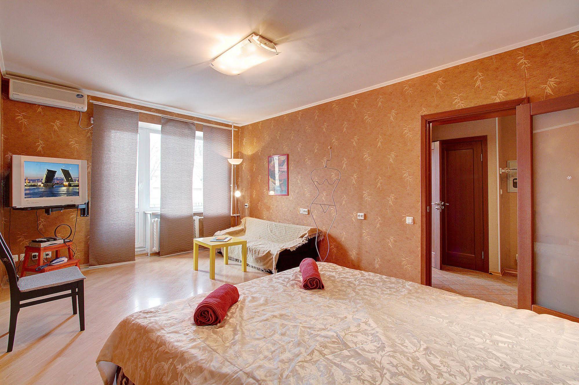 STN Apartments near Moscow Railway Station