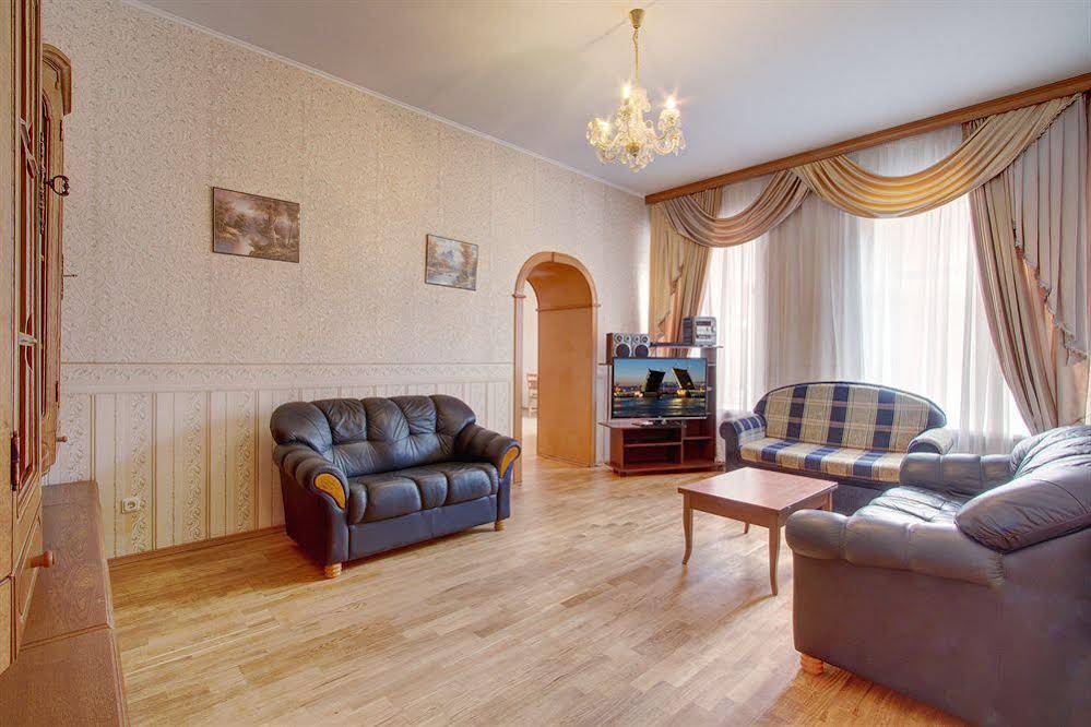 STN Apartments on Ploschad Vosstaniya