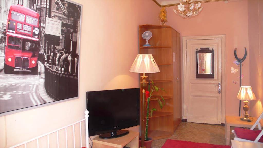 Students Rooms na Maloy Pushkarskoy Hostel