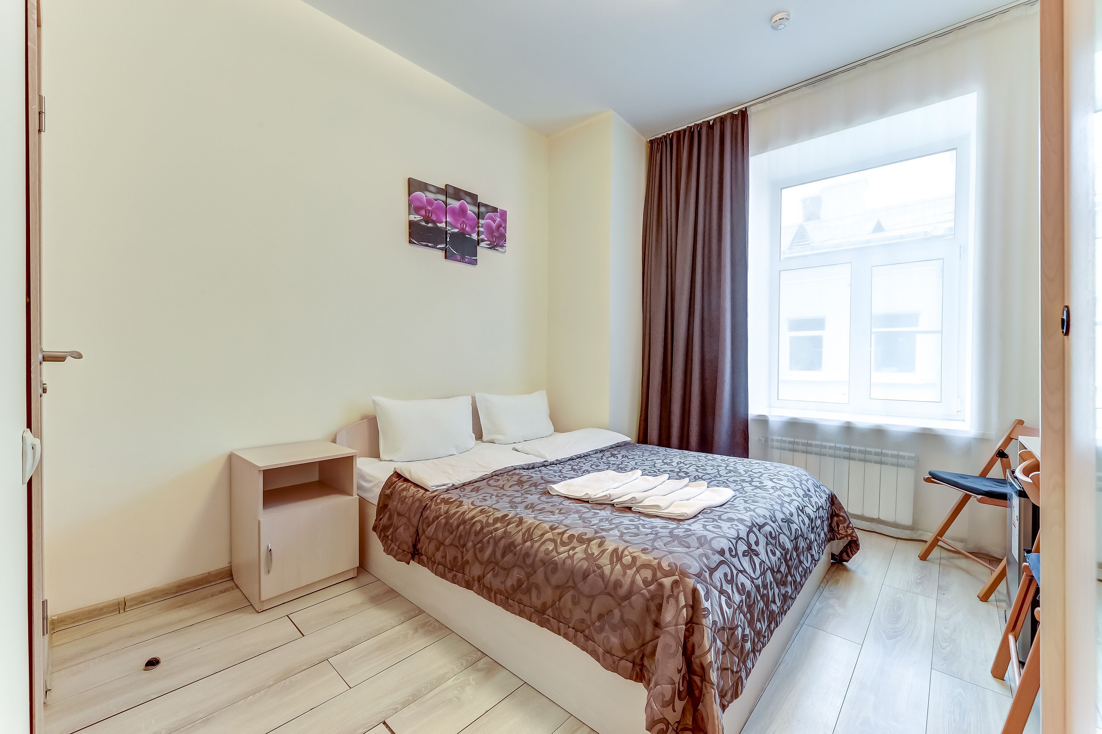 SuperHostel on Nevsky 130
