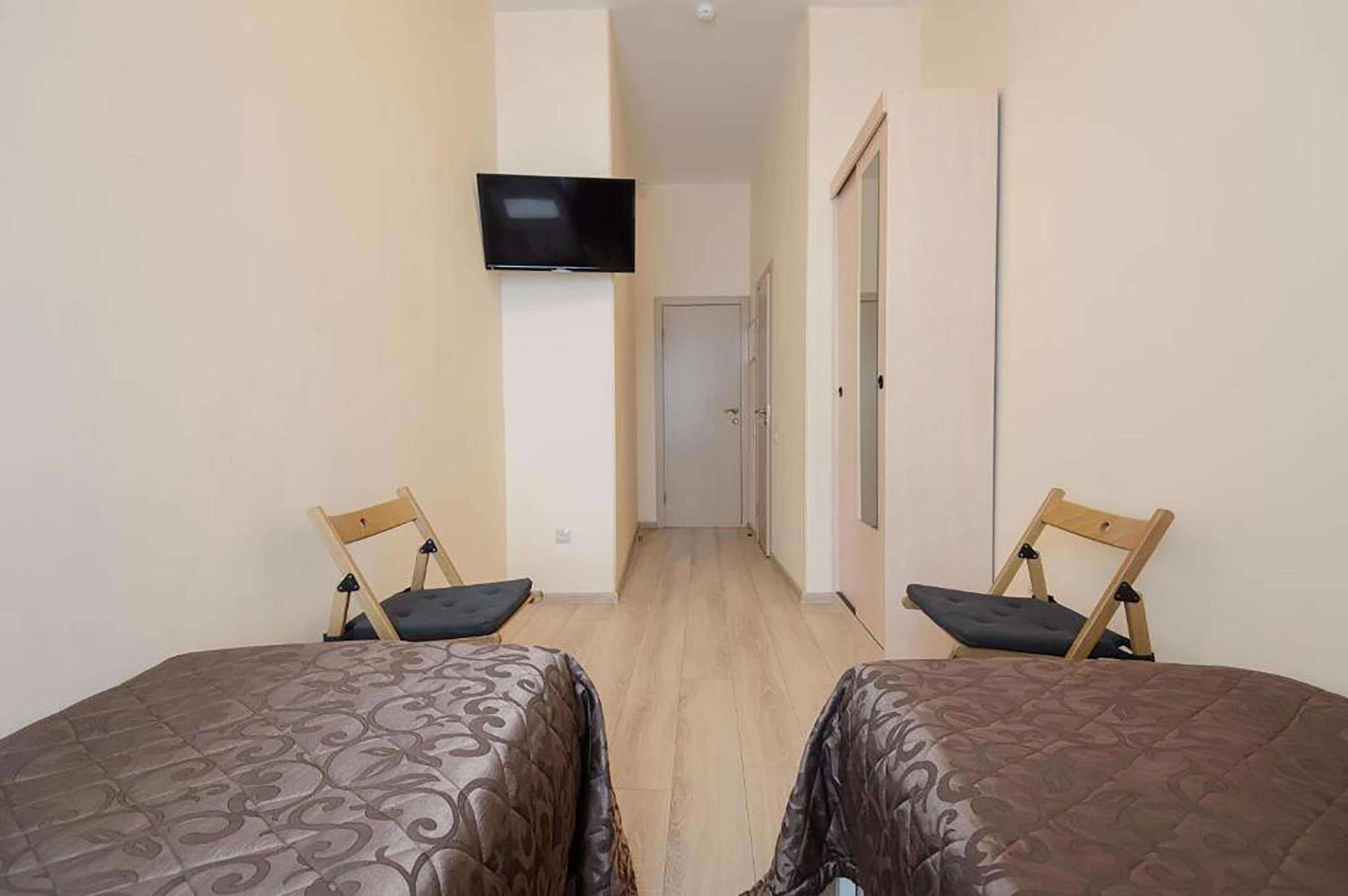 SuperHostel on Nevsky 130