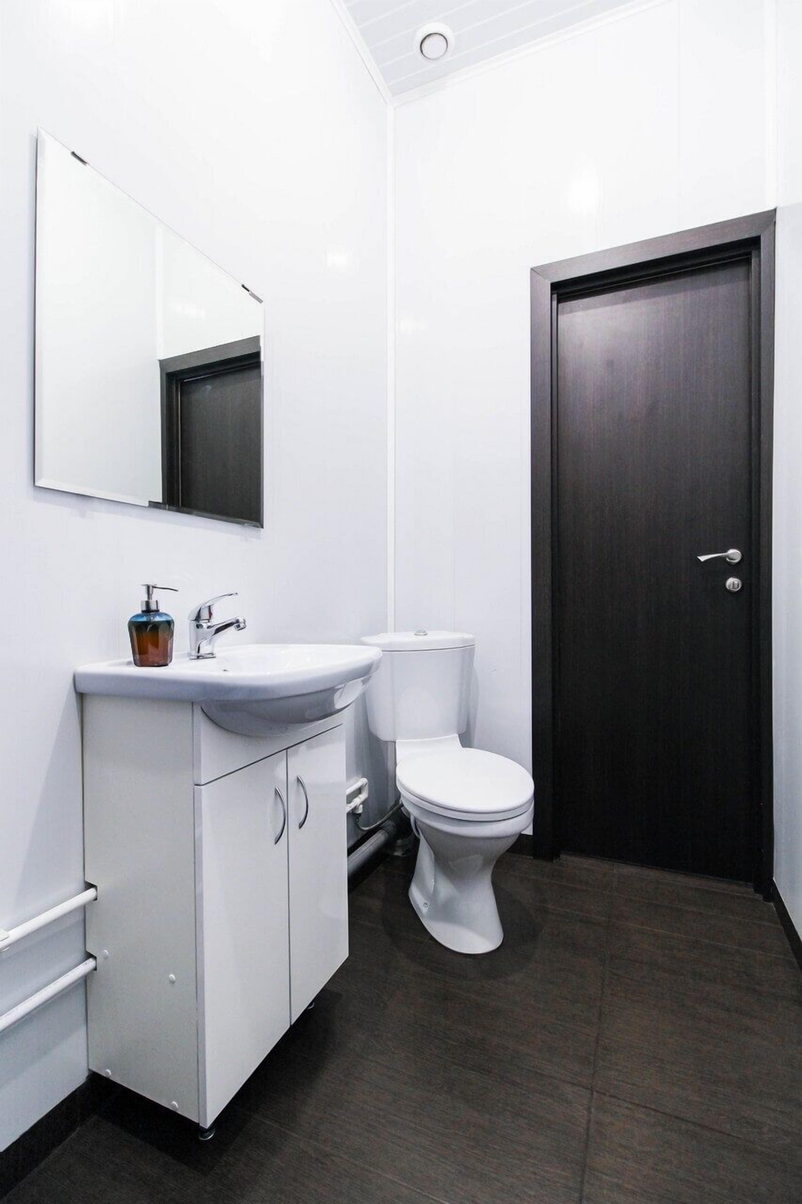 SuperHostel on Nevsky 130