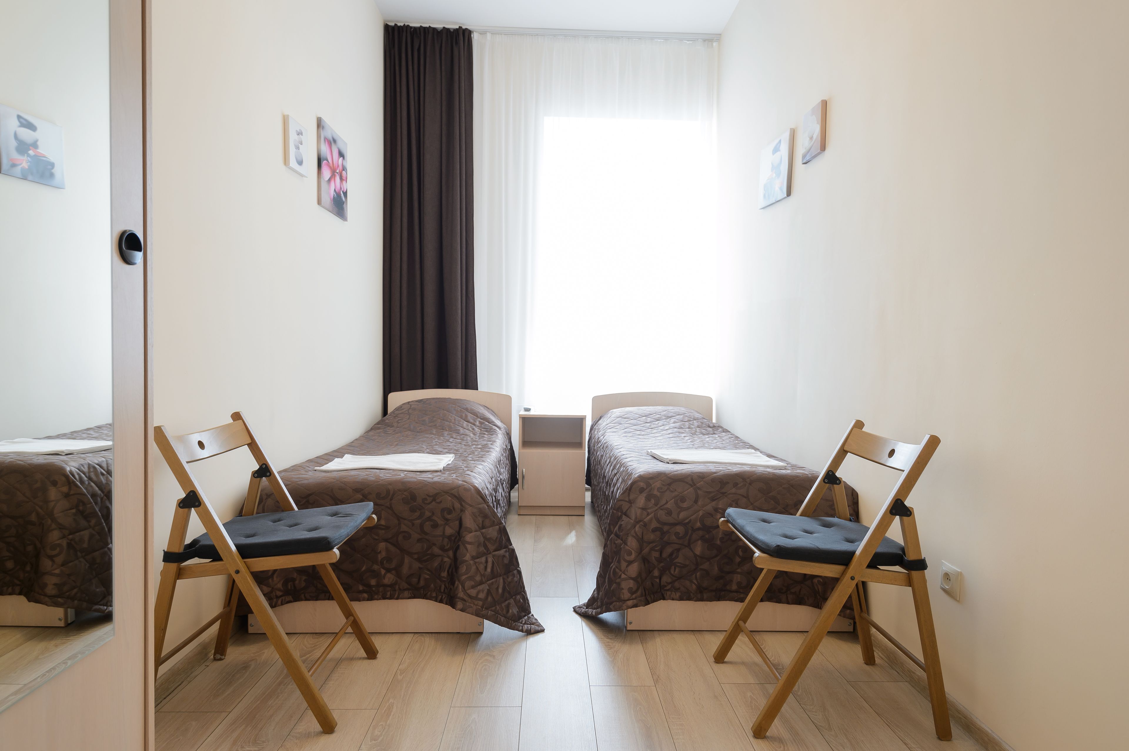 SuperHostel on Nevsky 130