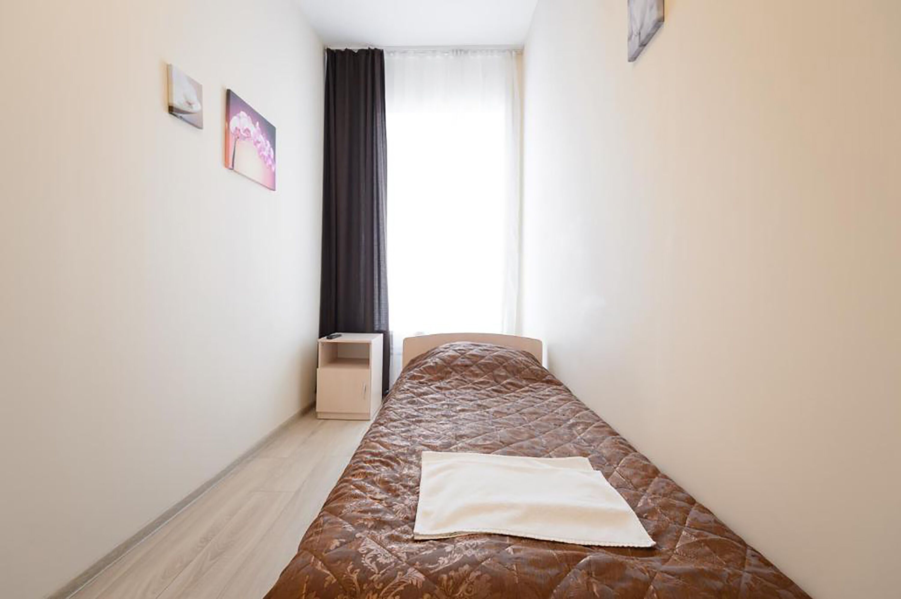 SuperHostel on Nevsky 130