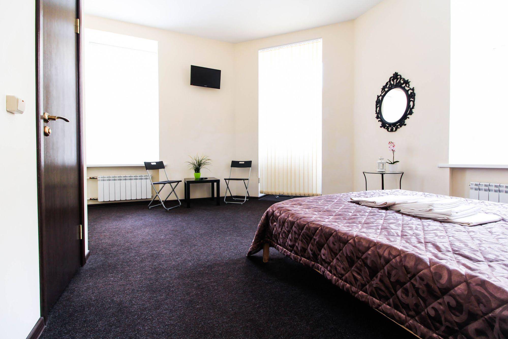 SuperHostel on Poltavskaya 5/29