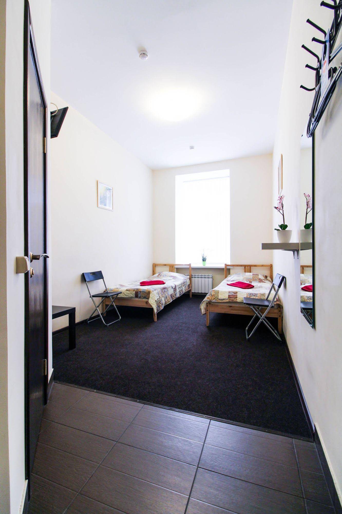 SuperHostel on Poltavskaya 5/29